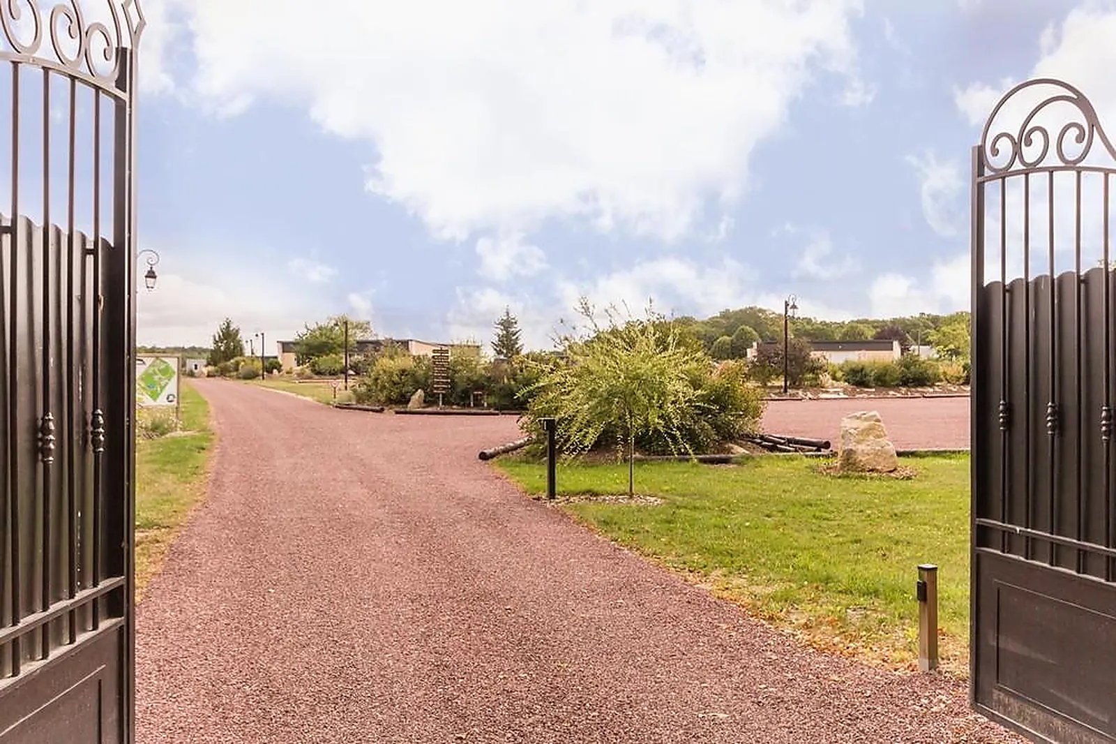 Lieux événementiels, GÎTES DE LA FORÊT