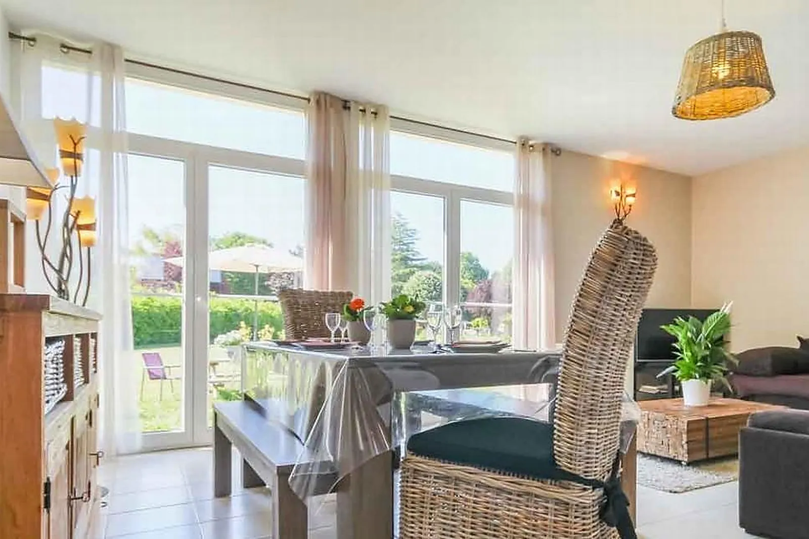 Lieux événementiels, GÎTES DE LA FORÊT