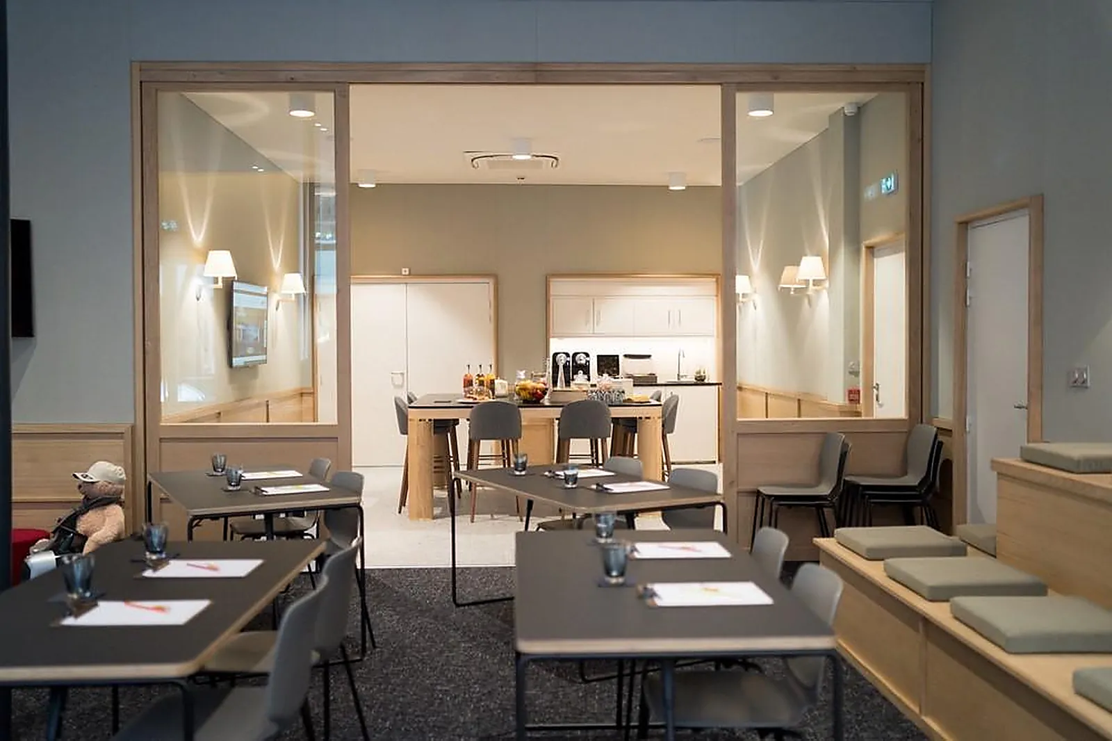 Lieux événementiels, GLOBE ET CECIL HOTEL