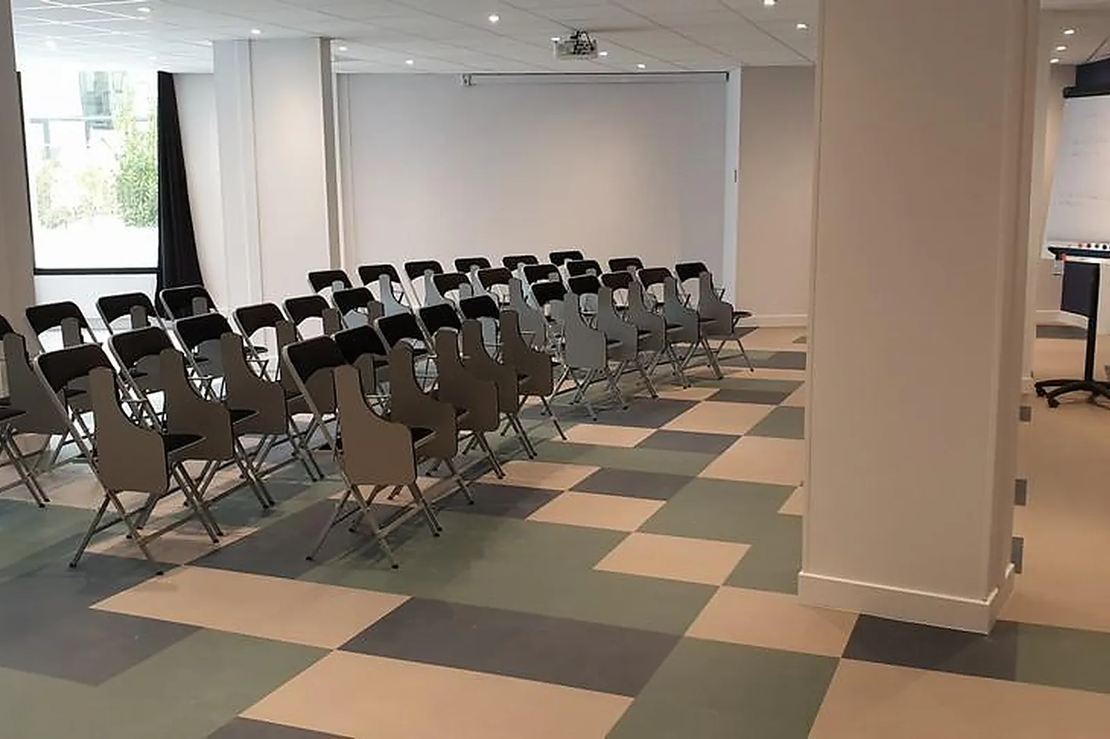 Lieux événementiels, GOLDEN TULIP AIX-EN-PROVENCE