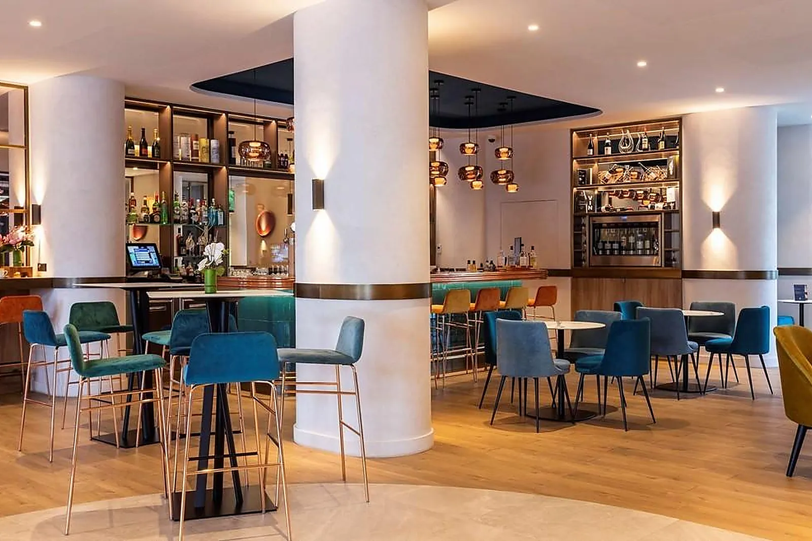 Lieux événementiels, GOLDEN TULIP AIX-LES-BAINS