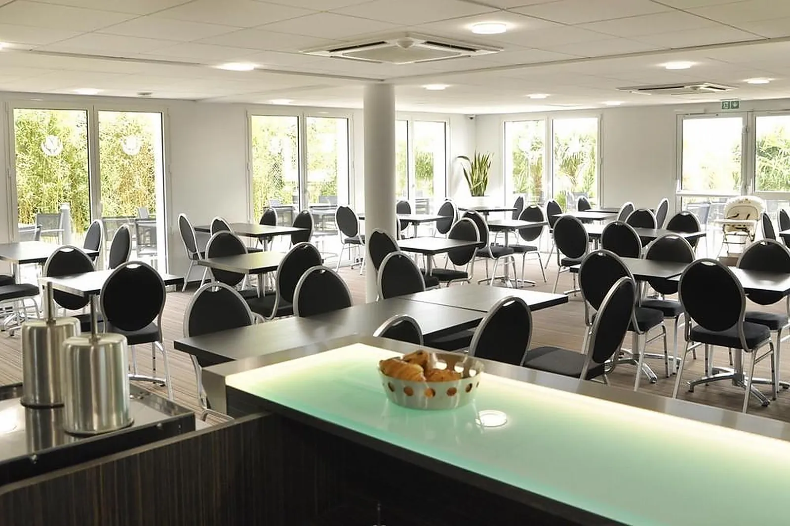 Lieux événementiels, GOLDEN TULIP LA BAULE