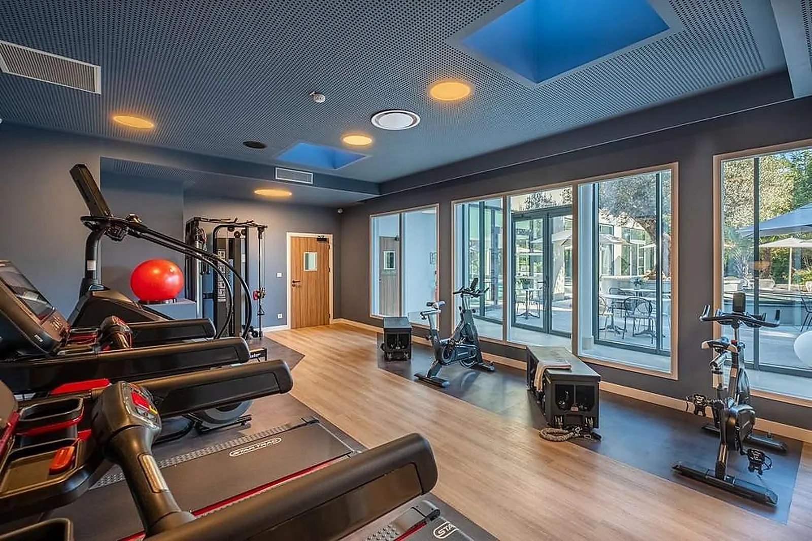 Lieux événementiels, GOLDEN TULIP LYON OUEST TECHLID