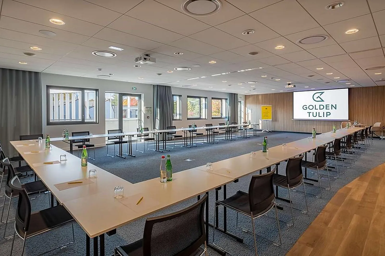 Lieux événementiels, GOLDEN TULIP LYON OUEST TECHLID