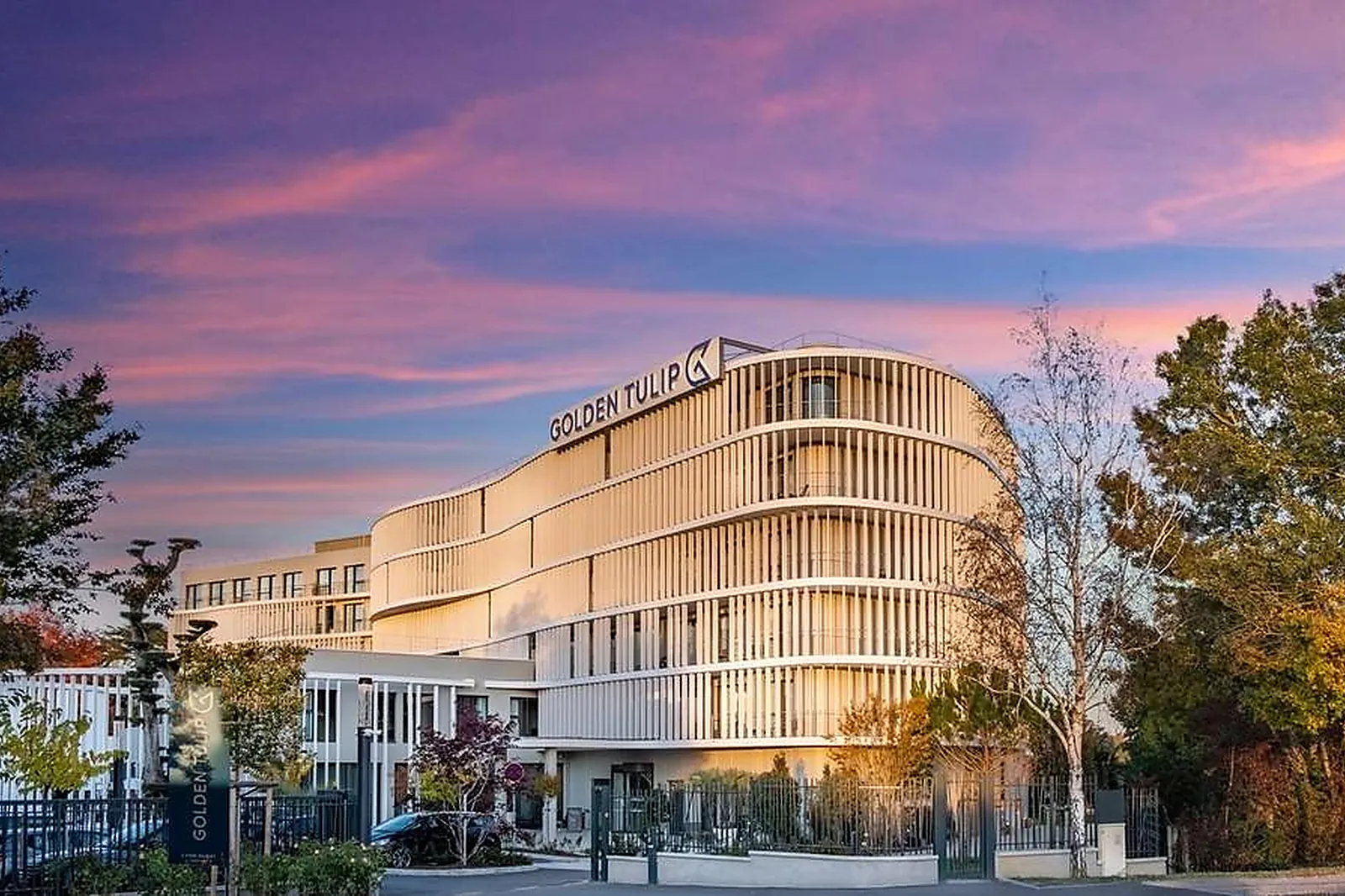 Lieux événementiels, GOLDEN TULIP LYON OUEST TECHLID