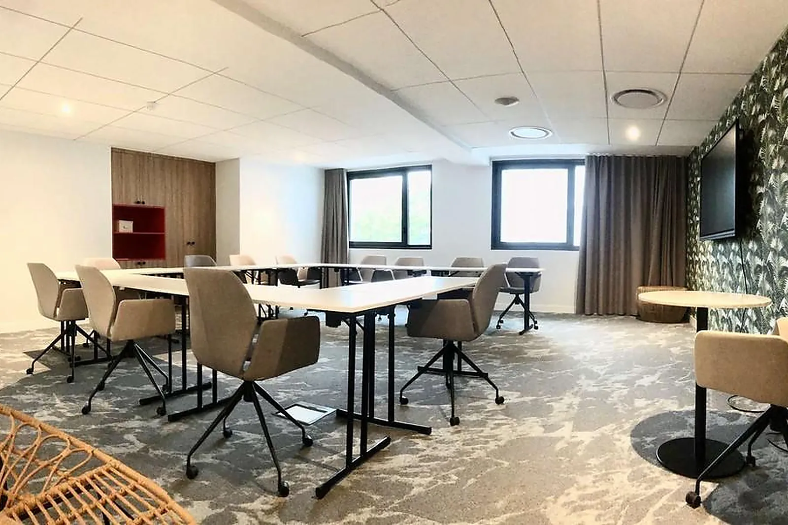 Lieux événementiels, GOLDEN TULIP LYON OUEST TECHLID