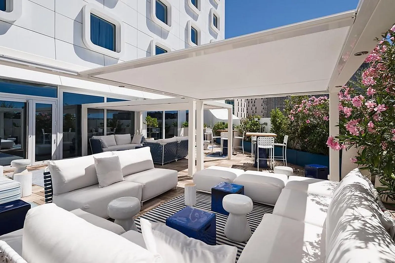 Lieux événementiels, GOLDEN TULIP MARSEILLE EUROMED