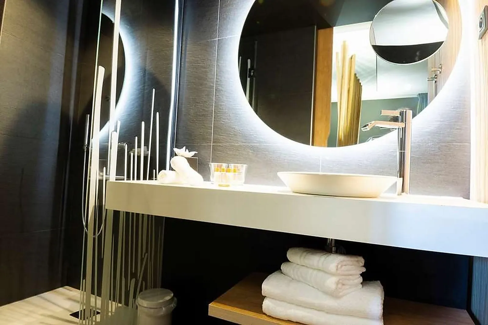 Lieux événementiels, GOLDEN TULIP MONTPELLIER CENTRE BELAROIA