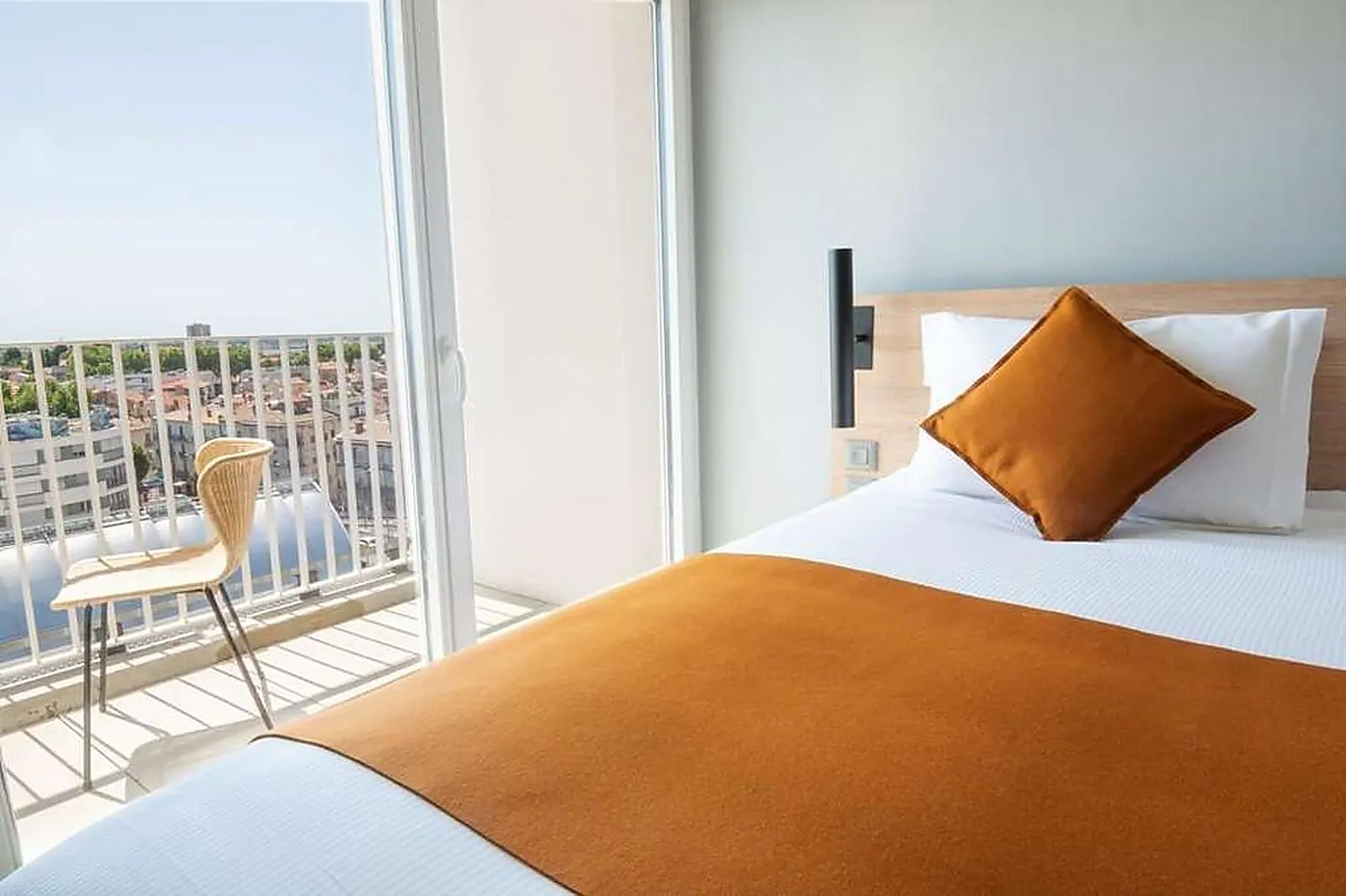 Lieux événementiels, GOLDEN TULIP MONTPELLIER CENTRE BELAROIA