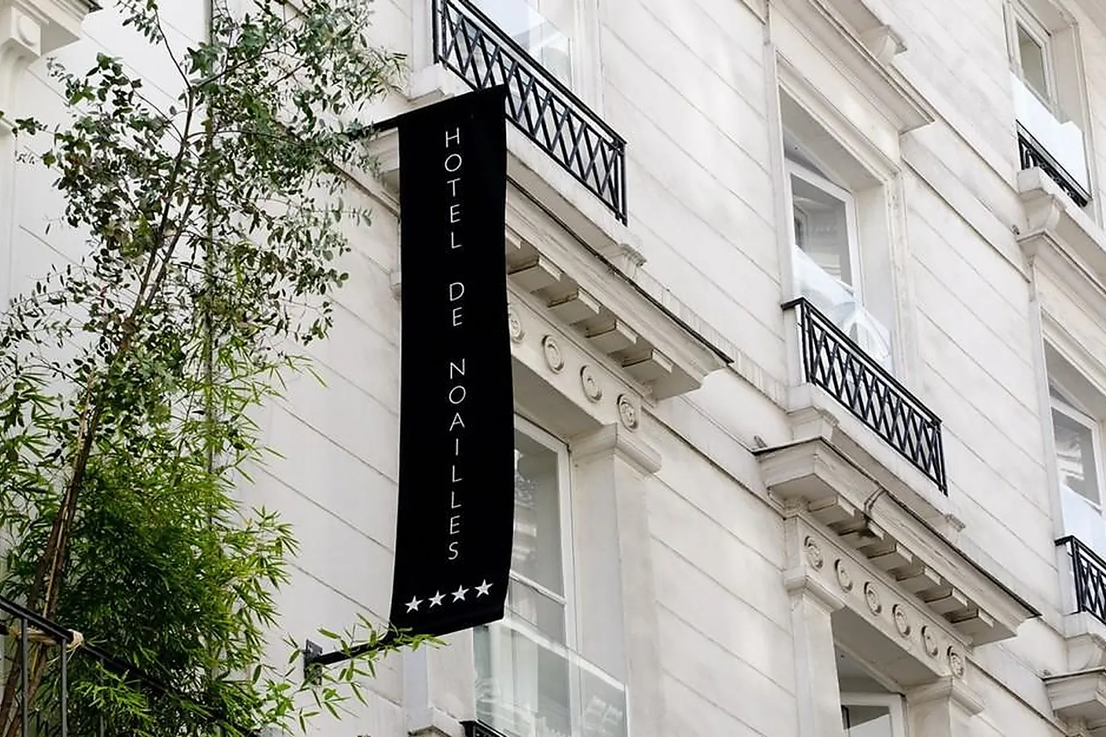 Lieux événementiels, GOLDEN TULIP OPERA DE NOAILLES