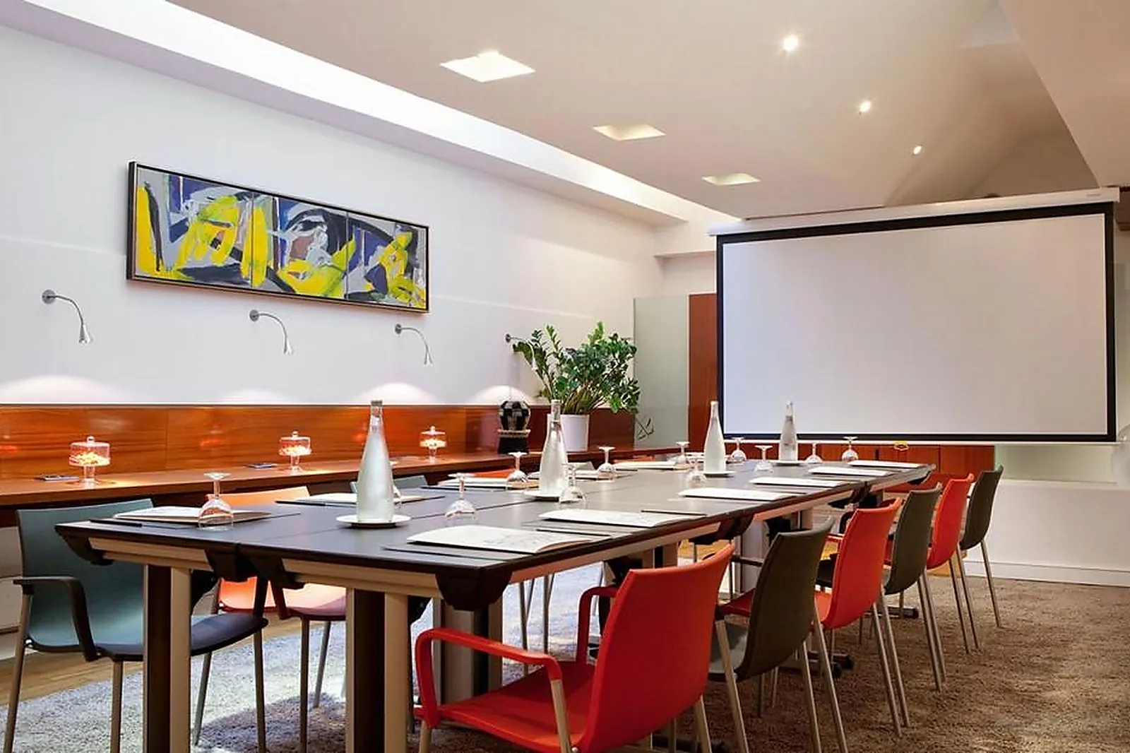 Lieux événementiels, GOLDEN TULIP OPERA DE NOAILLES