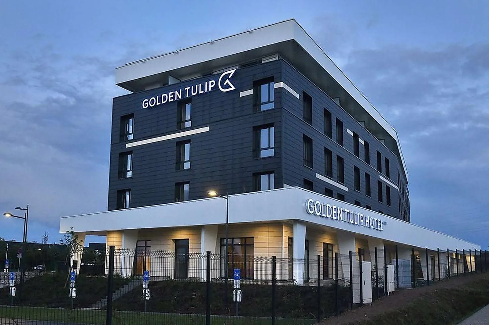 Lieux événementiels, GOLDEN TULIP REIMS
