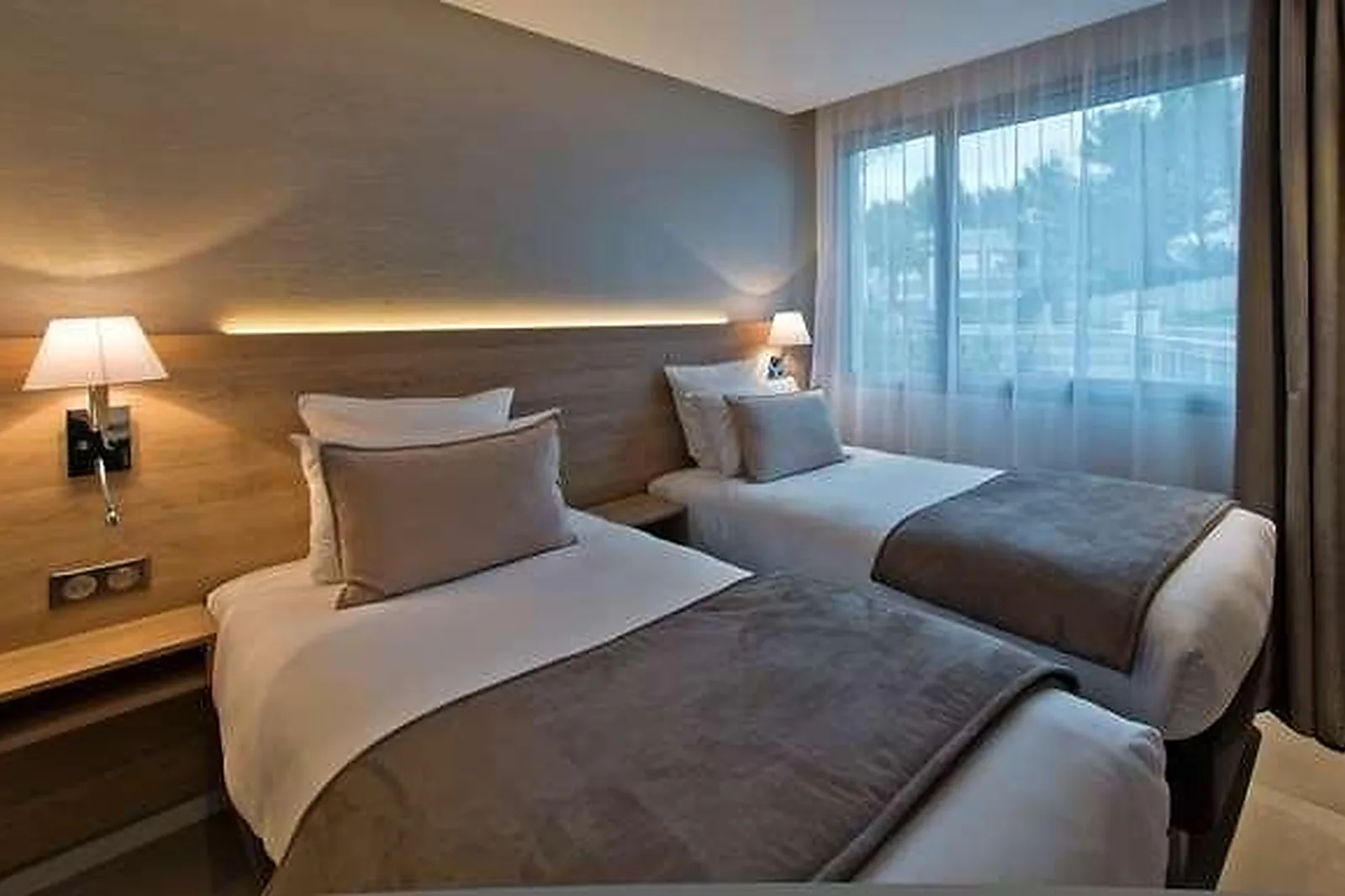 Lieux événementiels, GOLDEN TULIP SOPHIA ANTIPOLIS HOTEL