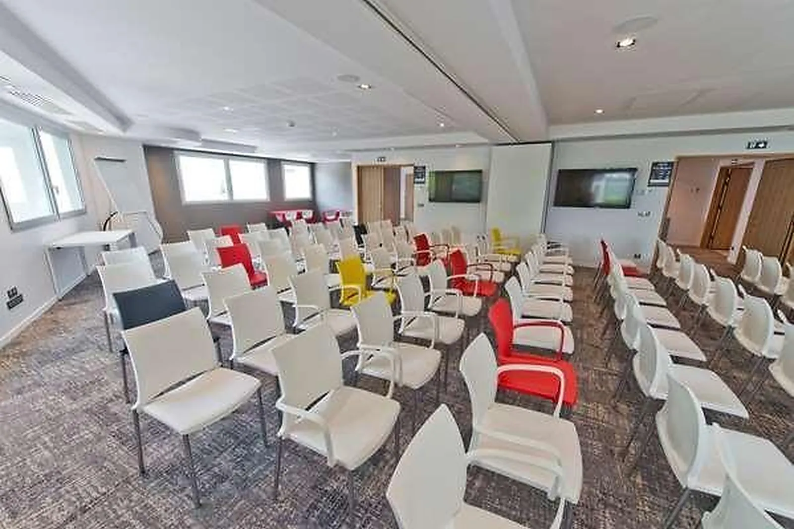 Lieux événementiels, GOLDEN TULIP SOPHIA ANTIPOLIS HOTEL