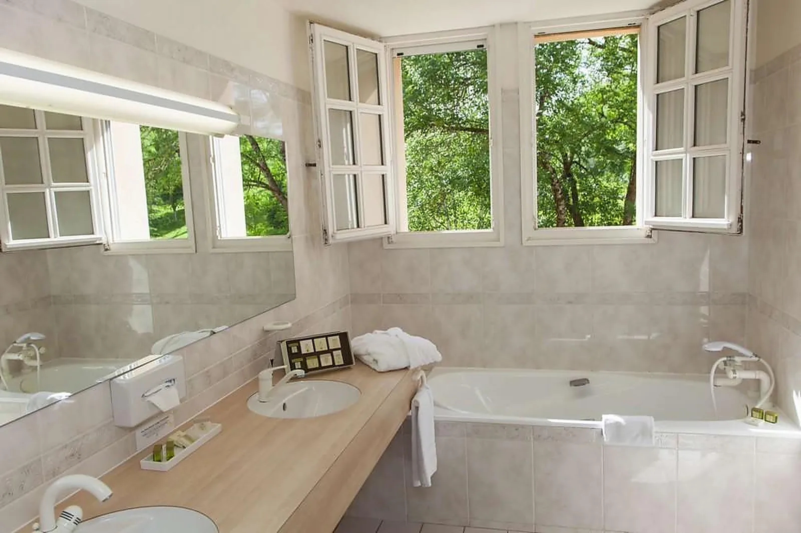 Lieux événementiels, GOLF HOTEL RESORT DOMAINE DU VAL DE SORNE