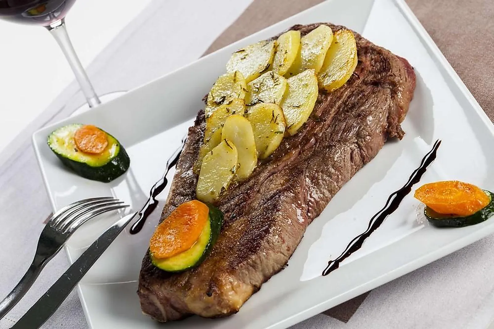 Lieux événementiels, GOLF HOTEL RESORT DOMAINE DU VAL DE SORNE