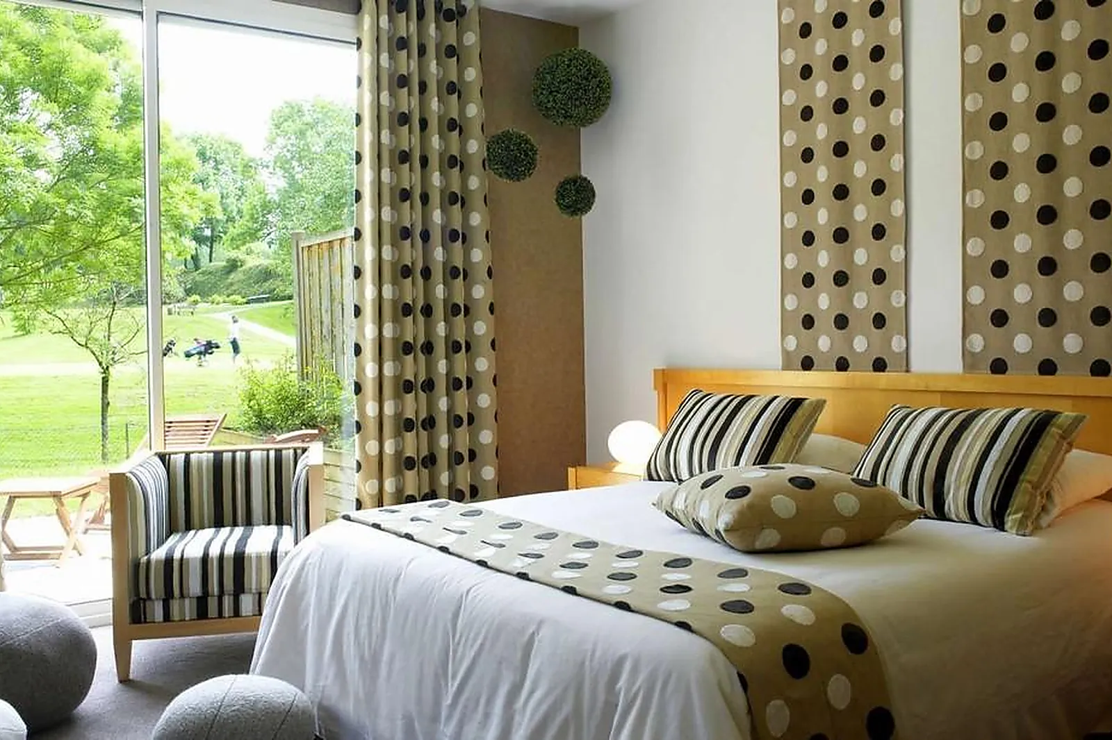 Lieux événementiels, GOLF HOTEL RESORT DOMAINE DU VAL DE SORNE