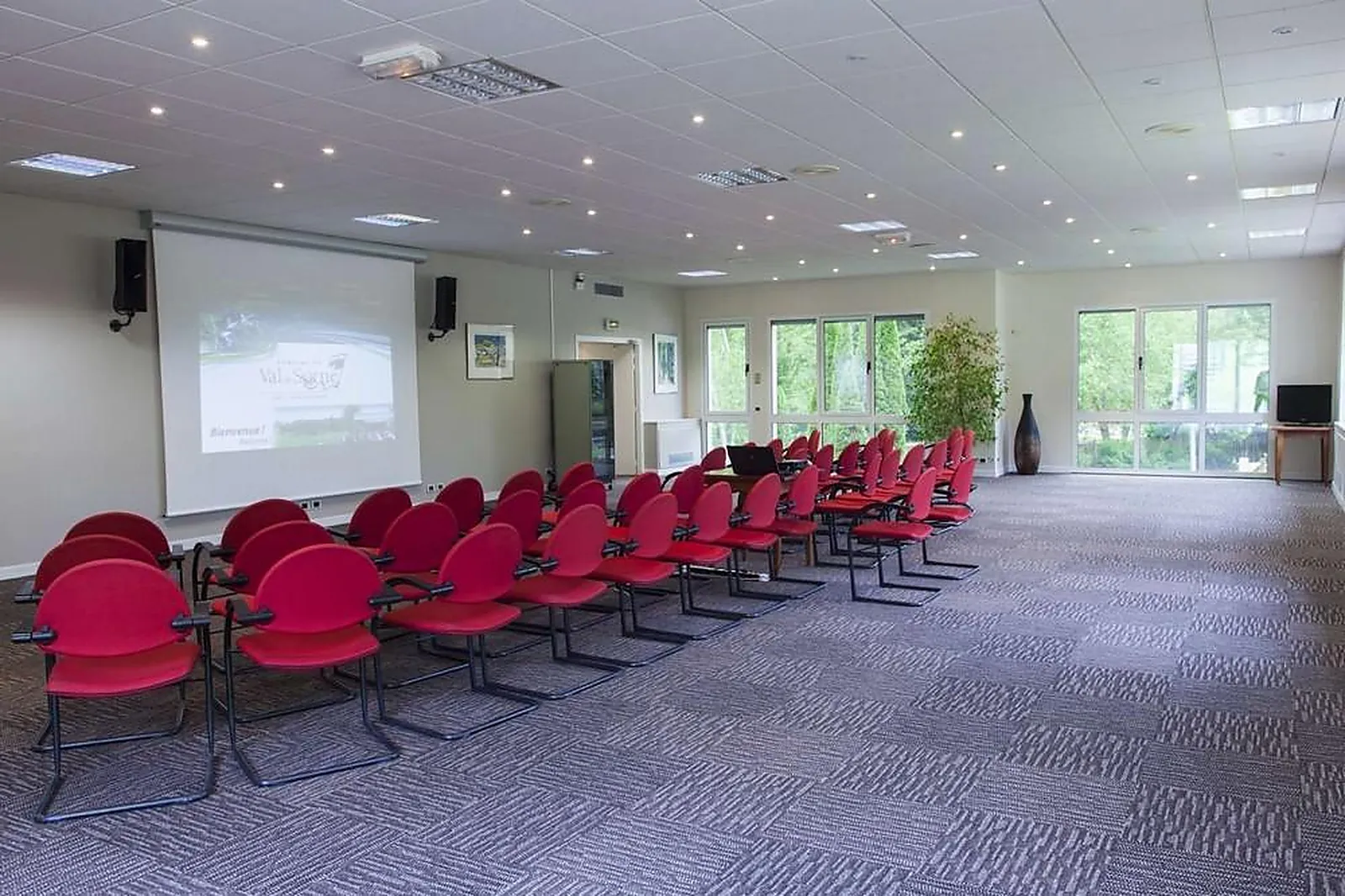 Lieux événementiels, GOLF HOTEL RESORT DOMAINE DU VAL DE SORNE