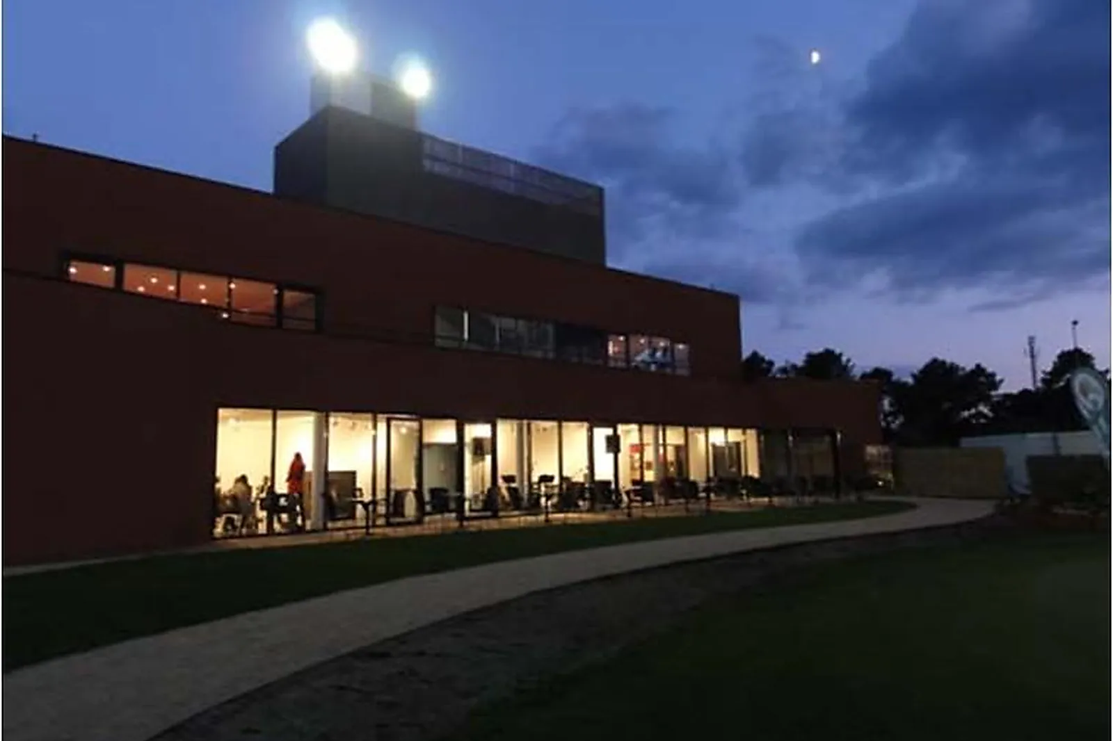 Lieux événementiels, GOLF DES 24 HEURES