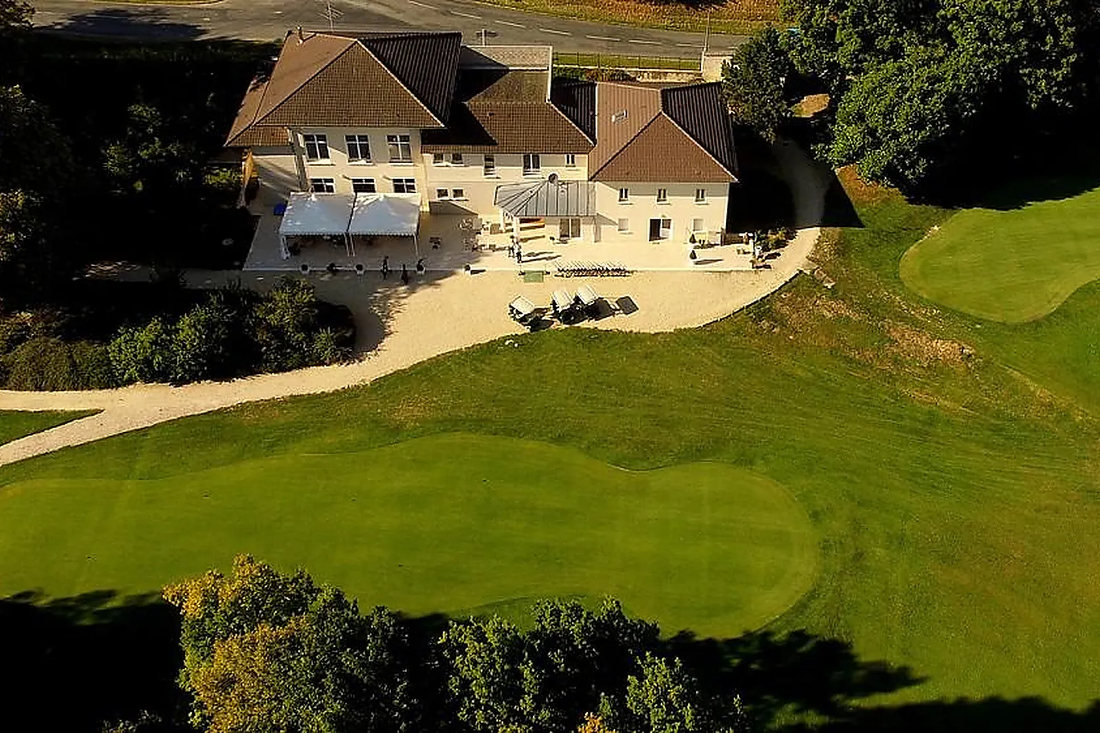 Lieux événementiels, GOLF DU CHÂTEAU D'HUMIÈRES