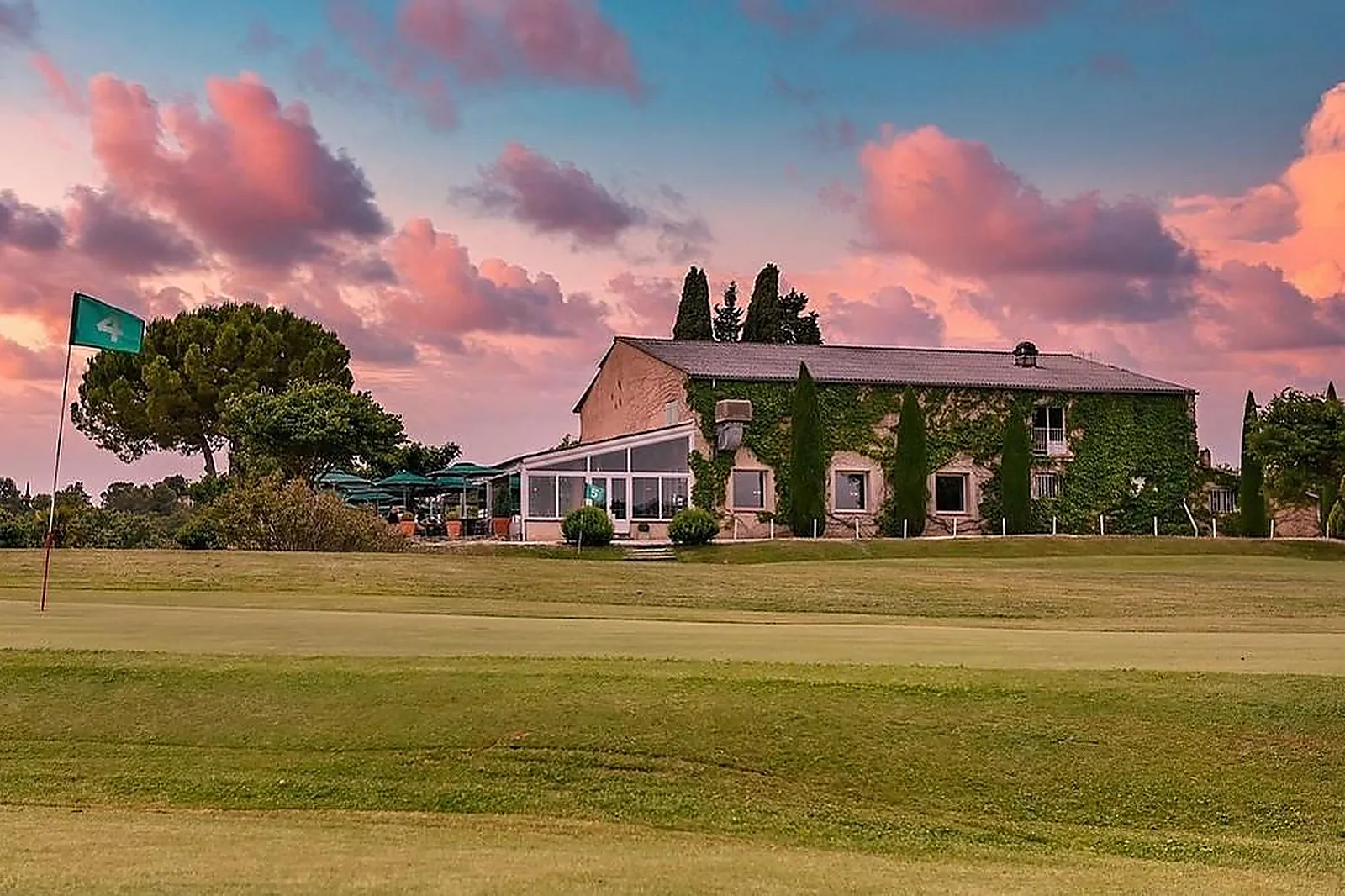 Lieux événementiels, GOLF DU LUBERON