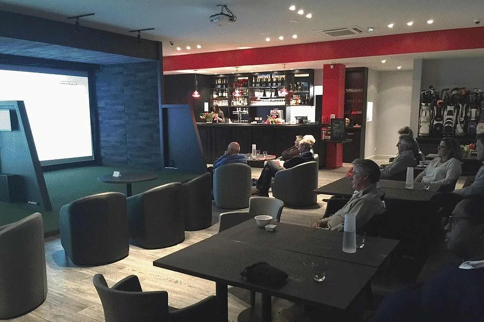 Lieux événementiels, GOLF EN VILLE