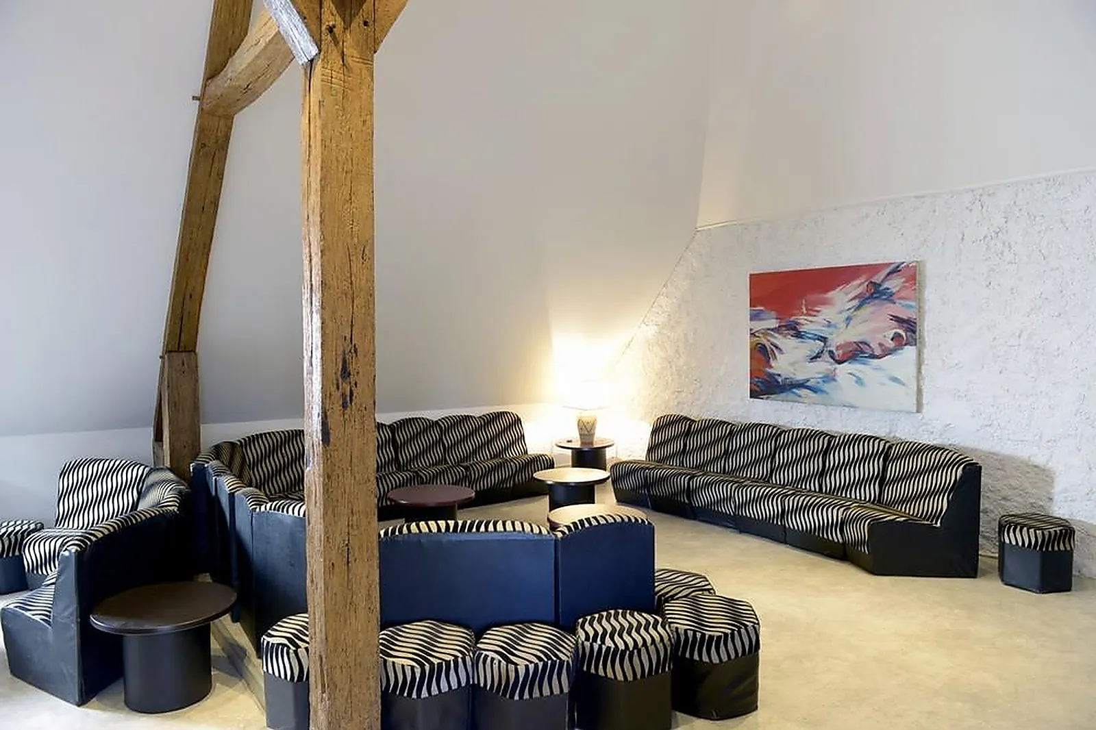 Lieux événementiels, GRAND GITE DES ECURIES DE SAINT-CYR