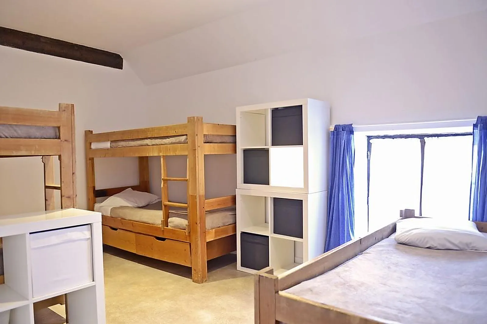 Lieux événementiels, GRAND GITE DES ECURIES DE SAINT-CYR