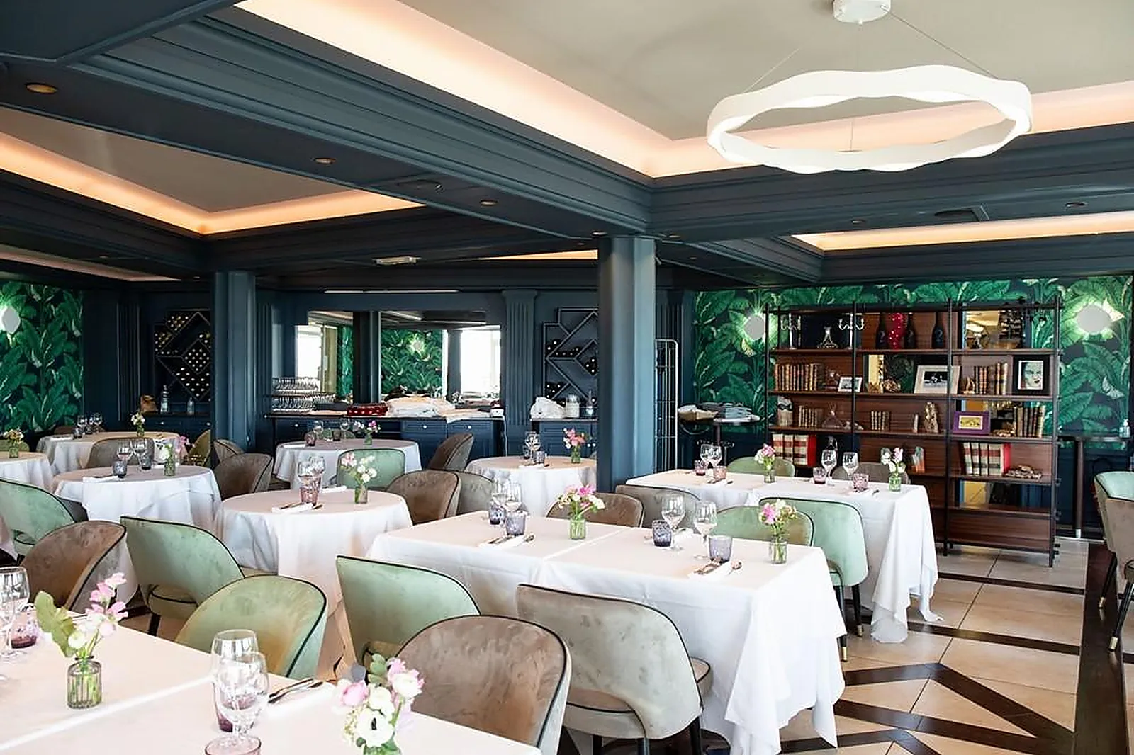 Lieux événementiels, GRAND HOTEL LES FLAMANTS ROSES ET SPA