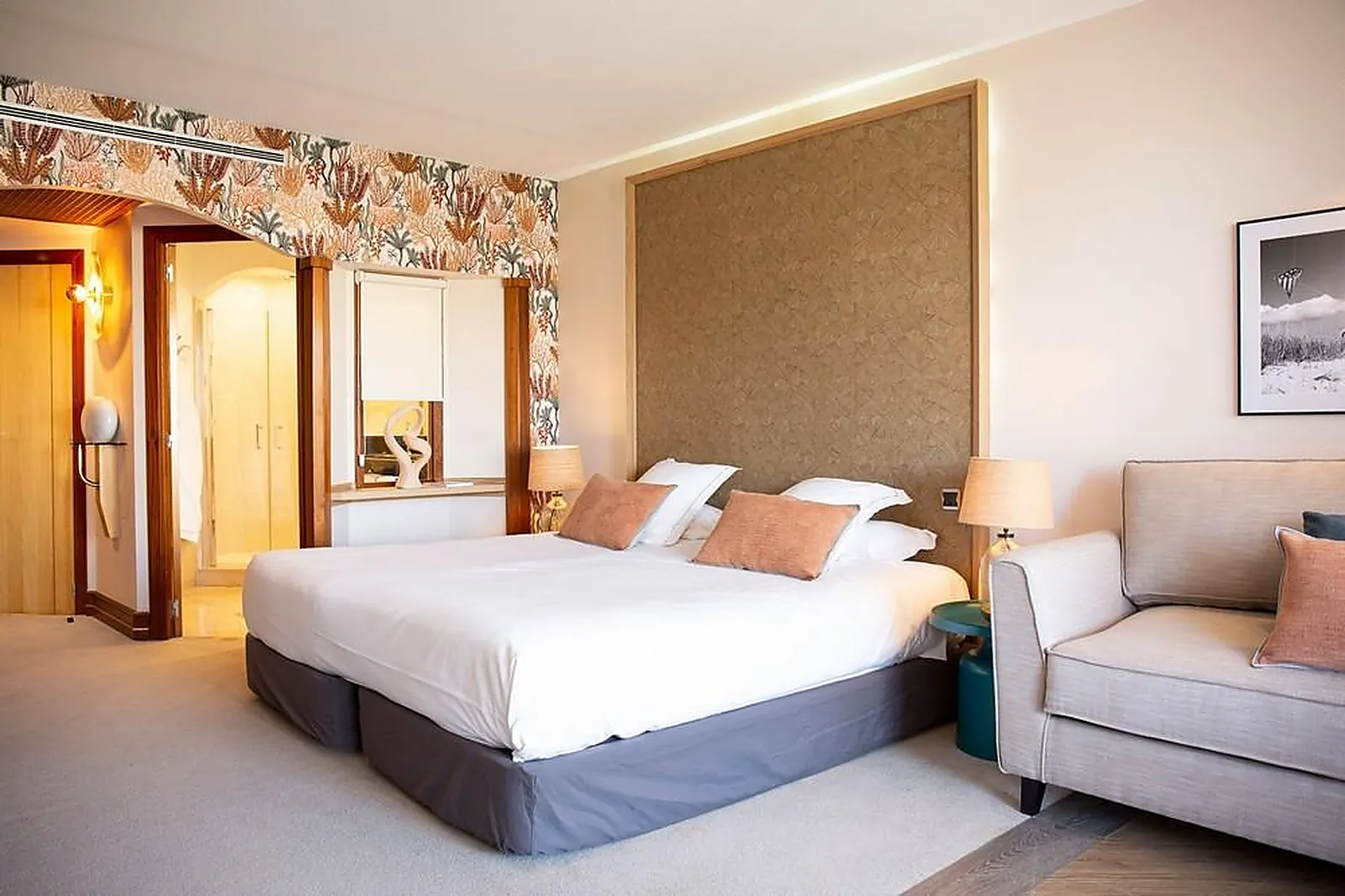 Lieux événementiels, GRAND HOTEL LES FLAMANTS ROSES ET SPA