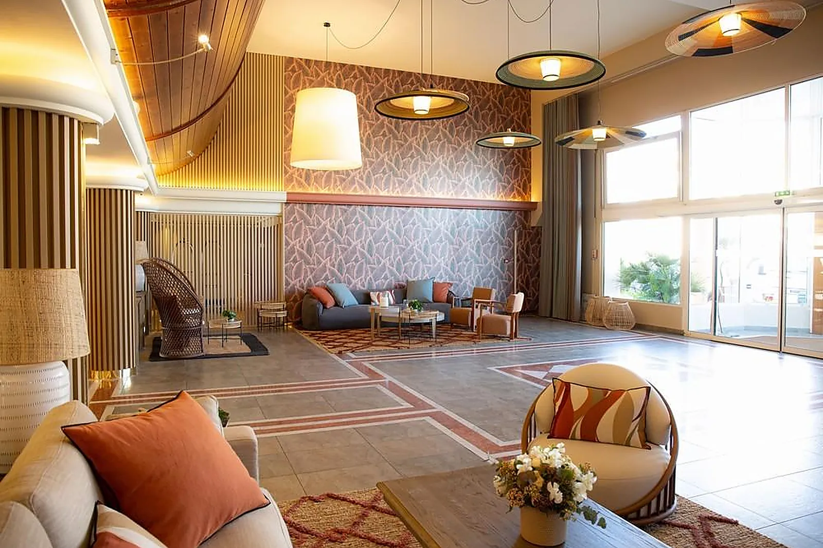 Lieux événementiels, GRAND HOTEL LES FLAMANTS ROSES ET SPA