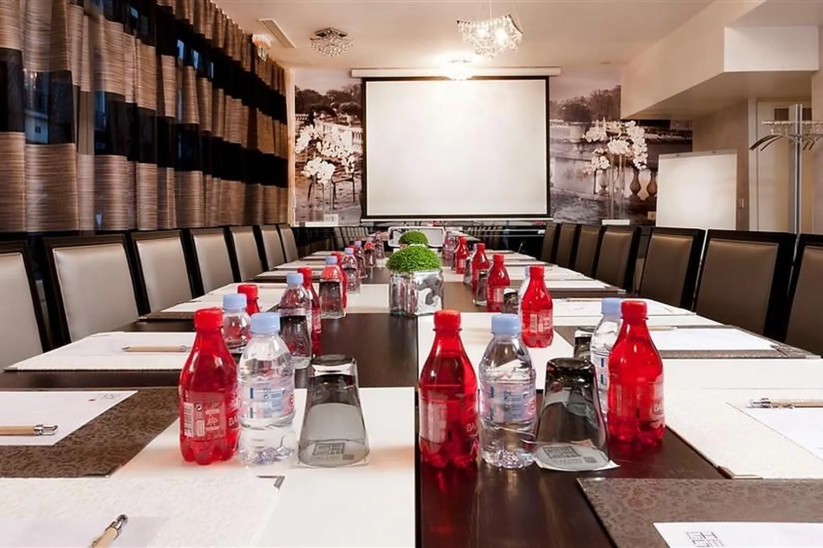 Lieux événementiels, GRAND HOTEL SAINT MICHEL