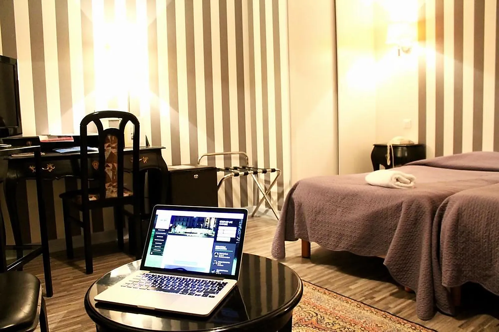 Lieux événementiels, GRAND HÔTEL TERMINUS REINE