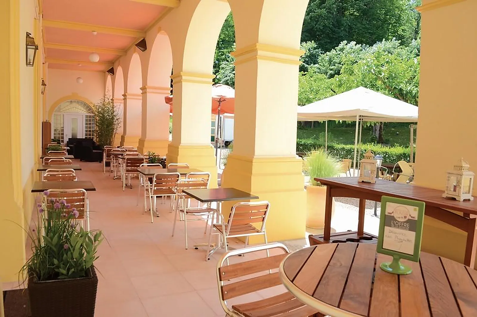 Lieux événementiels, GRAND HÔTEL THERMAL BOURBON-LANCY