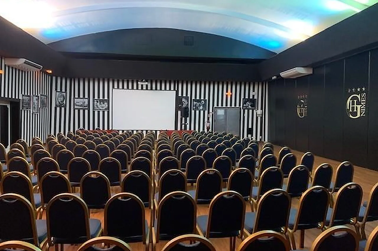 Lieux événementiels, GRAND HÔTEL DE NÎMES