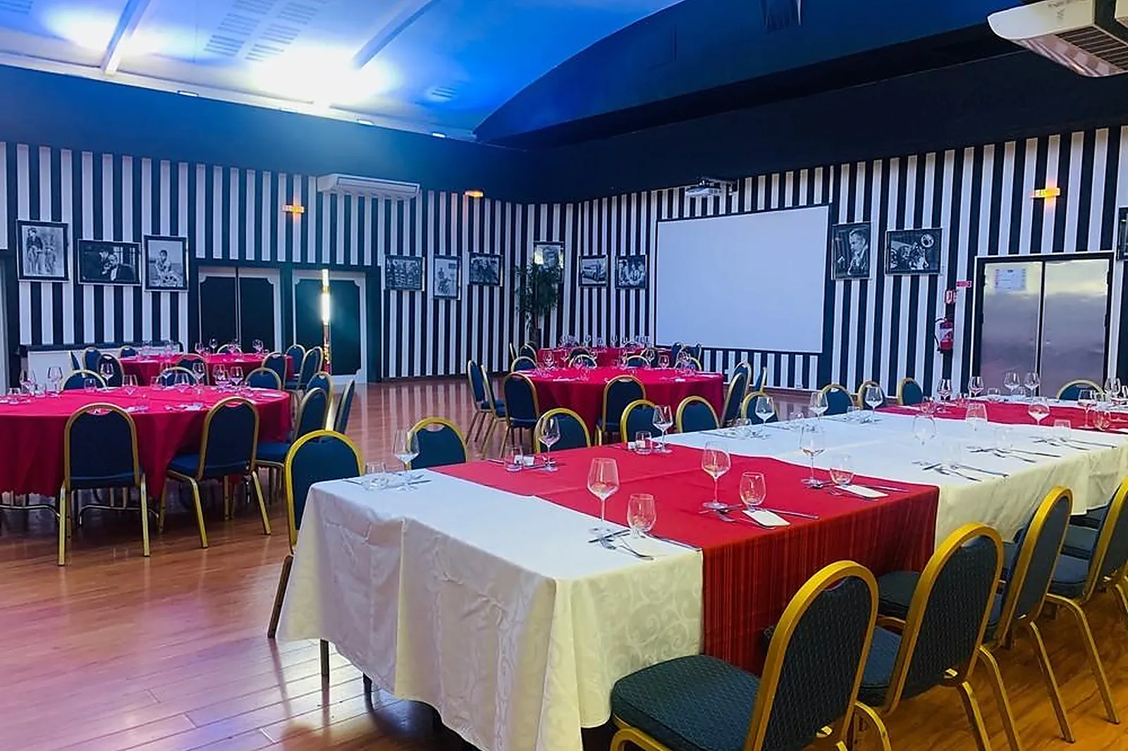 Lieux événementiels, GRAND HÔTEL DE NÎMES