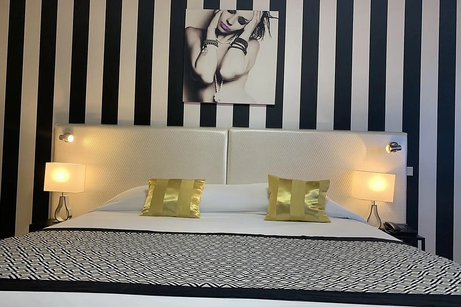 Lieux événementiels, GRAND HÔTEL DE NÎMES