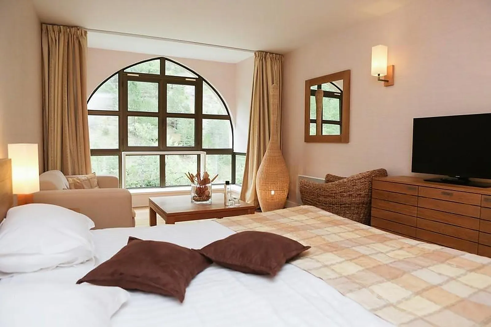 Lieux événementiels, GRAND HÔTEL DE LA MUSE ET DU ROZIER