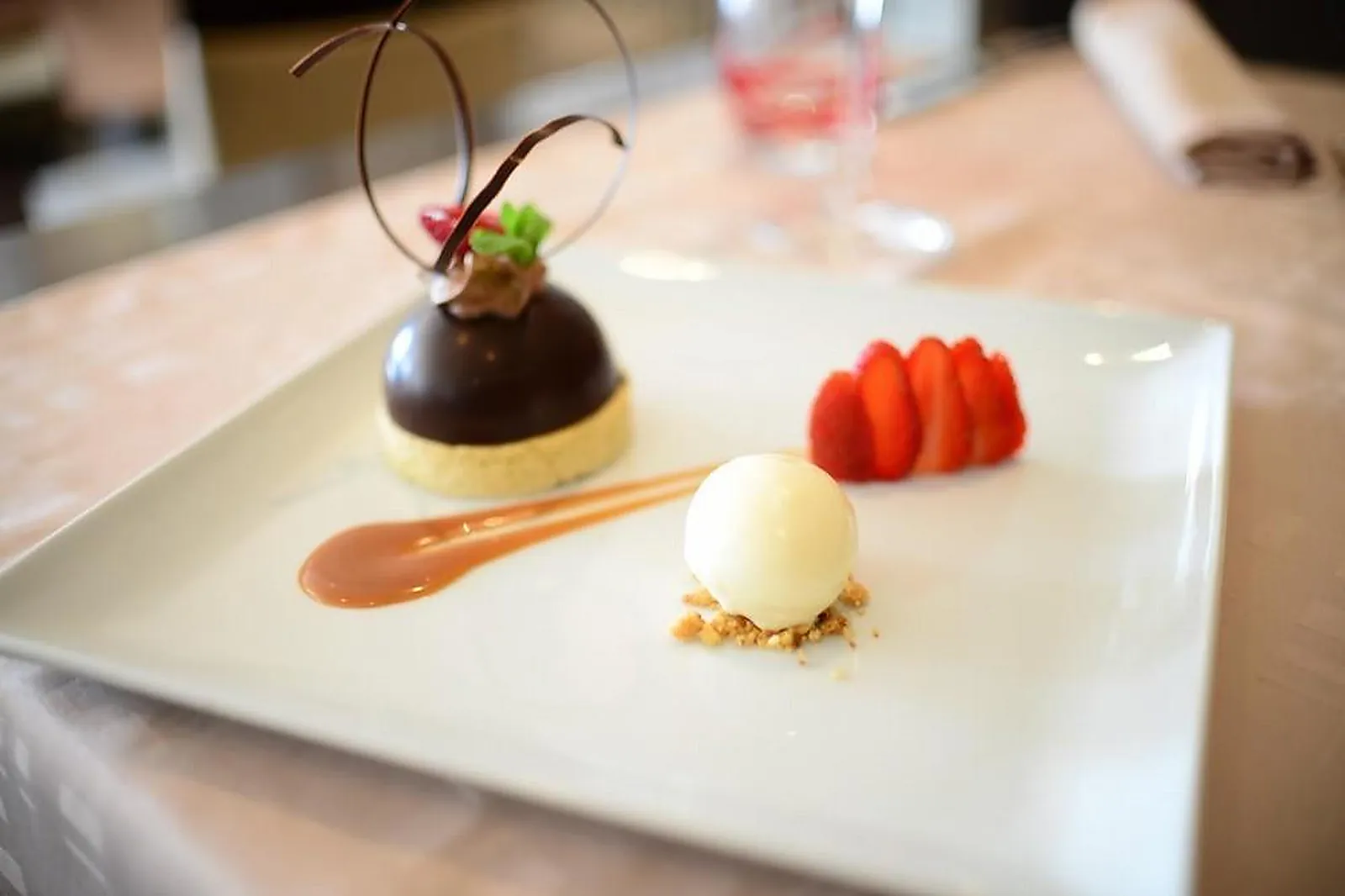 Lieux événementiels, GRAND HÔTEL DES BAINS SALINS-LÈS-BAINS