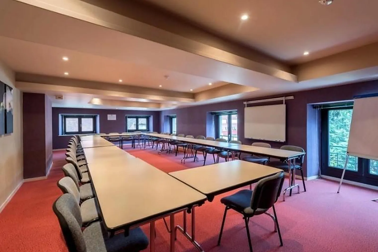 Lieux événementiels, GRAND HÔTEL DES BAINS SALINS-LÈS-BAINS