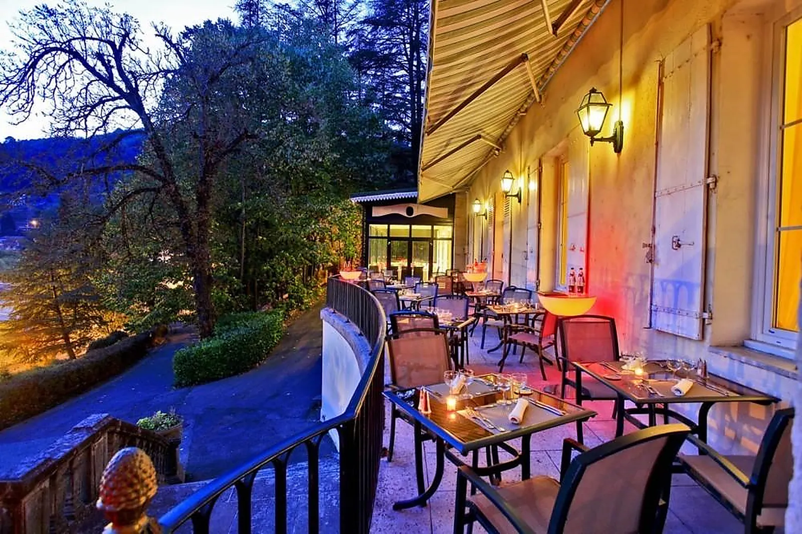 Lieux événementiels, GRAND HÔTEL DES BAINS VALS-LÈS-BAINS