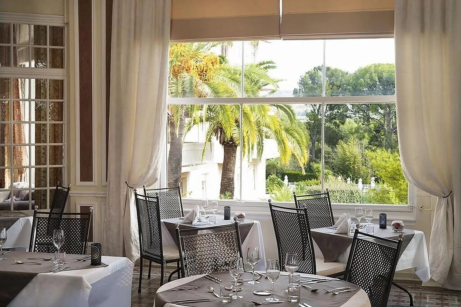 Lieux événementiels, GRAND HOTEL DES LECQUES