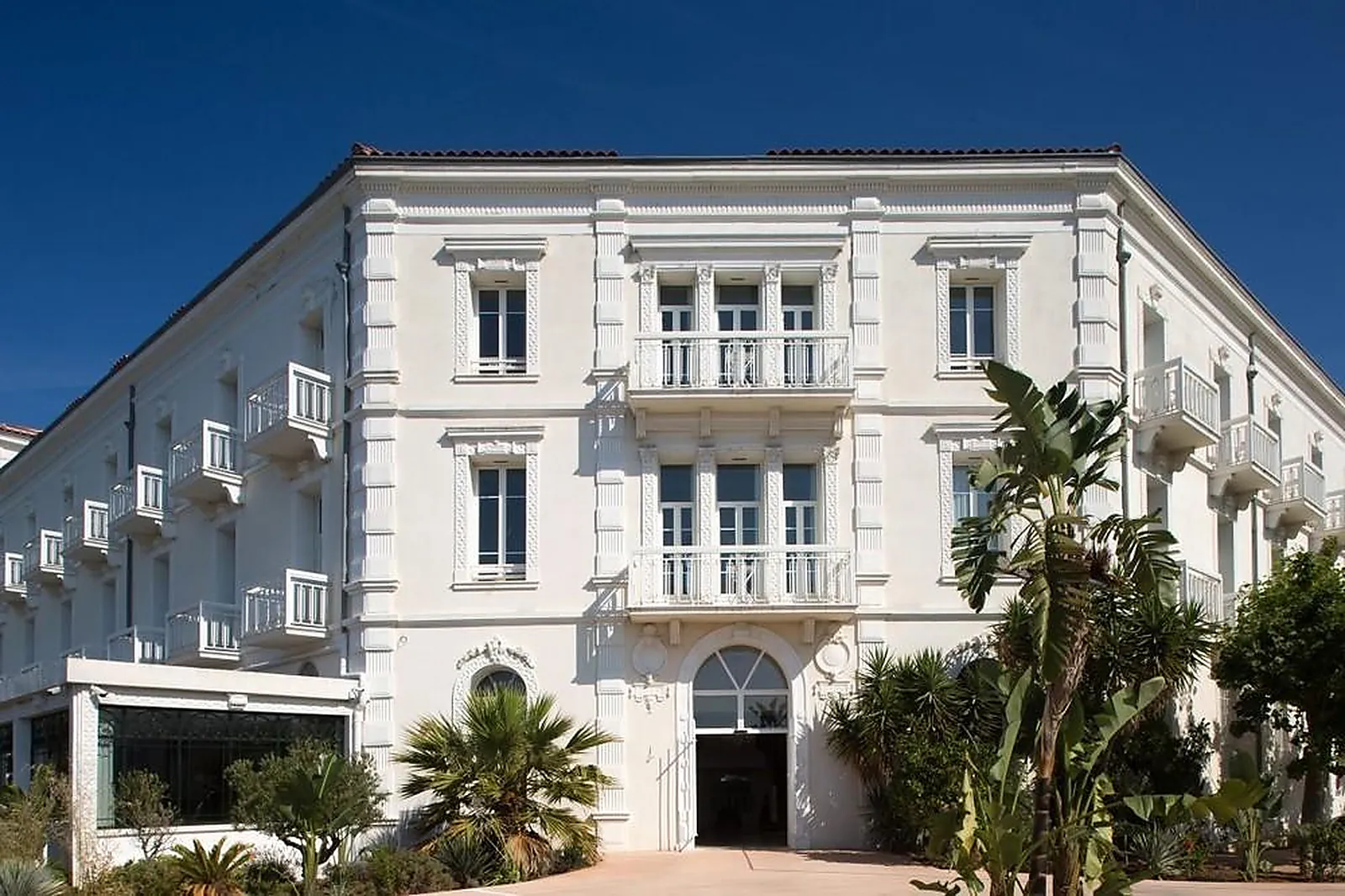 Lieux événementiels, GRAND HÔTEL DES SABLETTES, CURIO COLLECTION BY HILTON