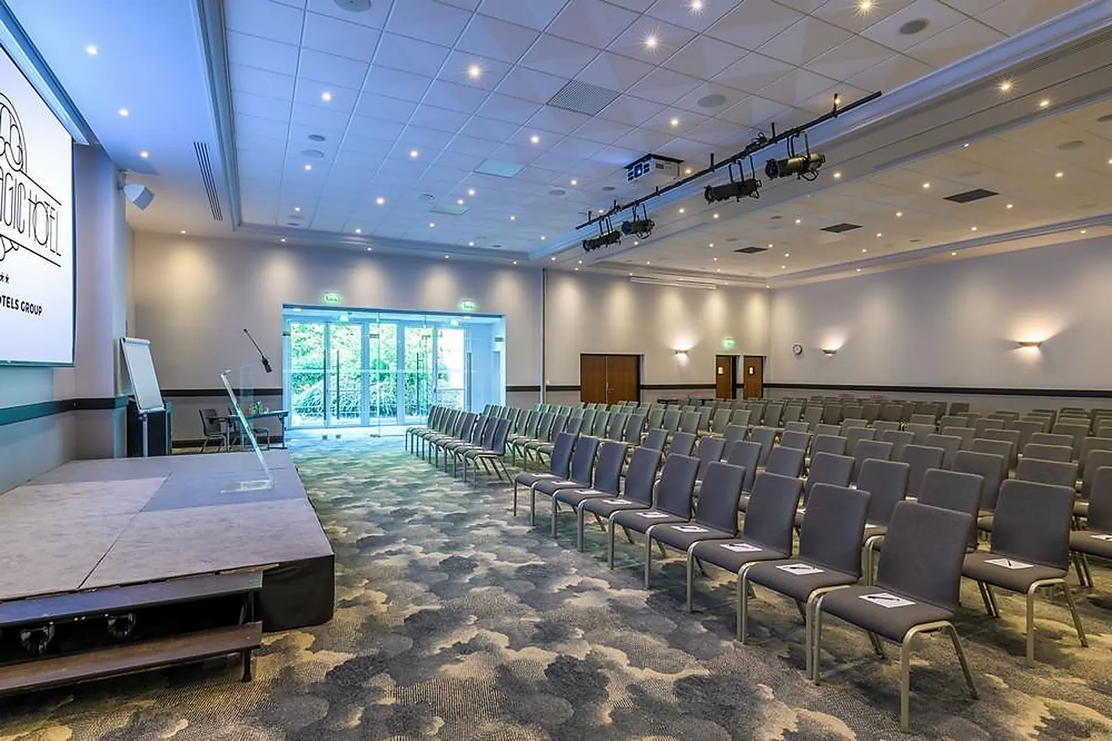 Lieux événementiels, GRAND MAGIC HÔTEL