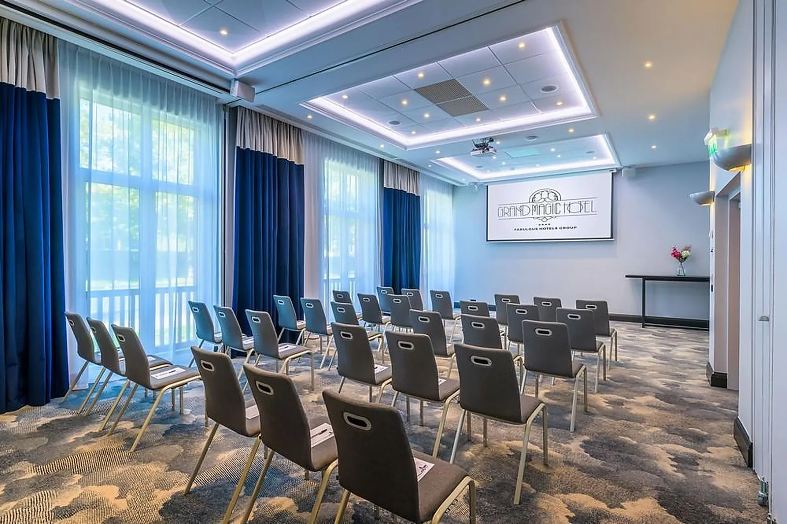 Lieux événementiels, GRAND MAGIC HÔTEL