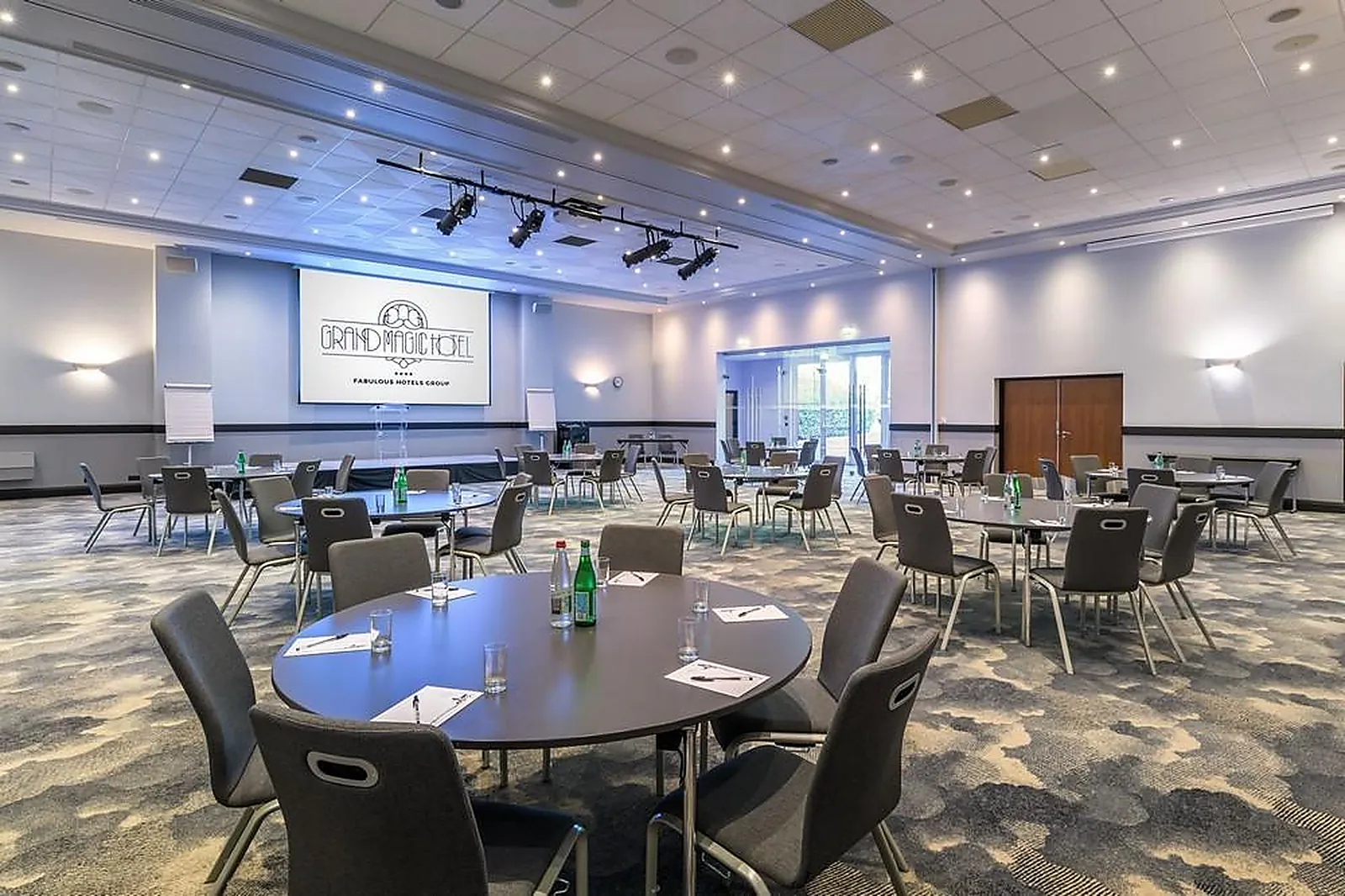 Lieux événementiels, GRAND MAGIC HÔTEL