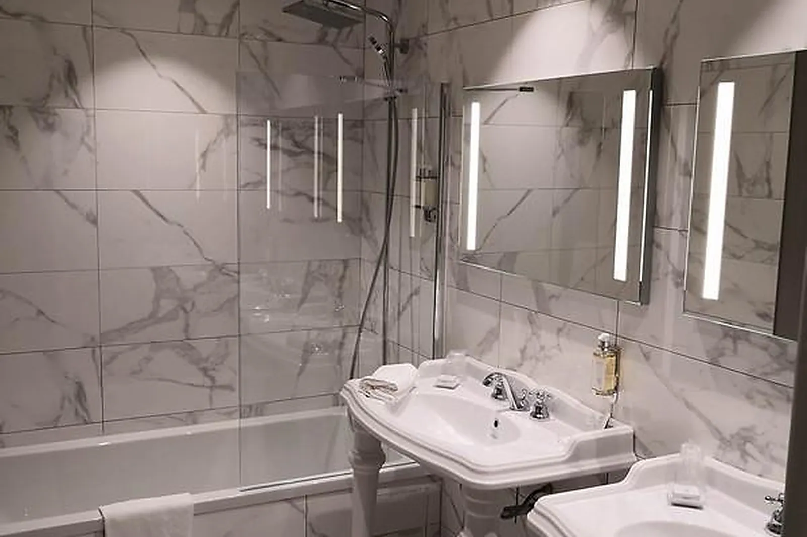 Lieux événementiels, GRAND HÔTEL BELLEVUE