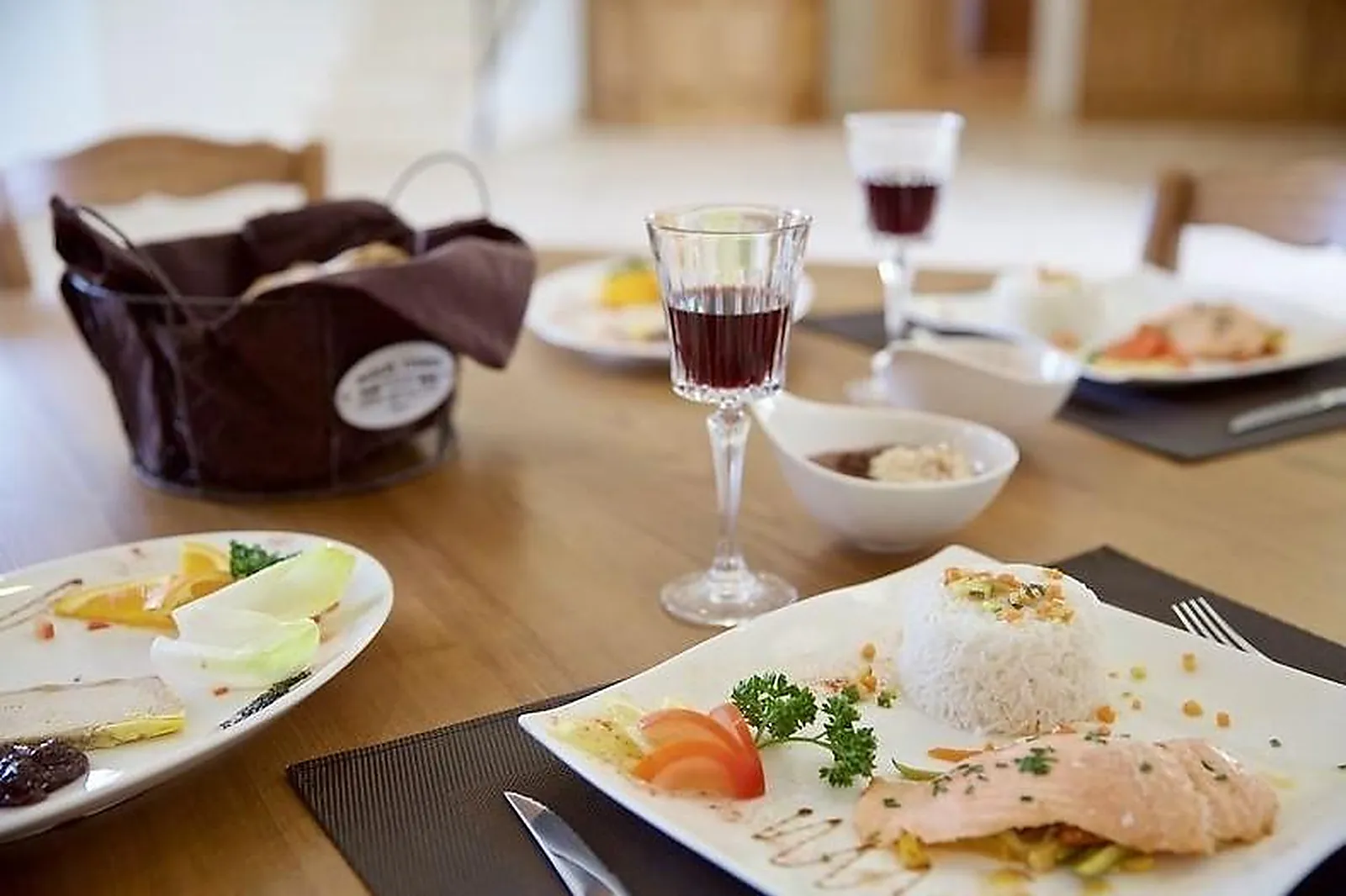 Lieux événementiels, GRANGE DE BOULAINES