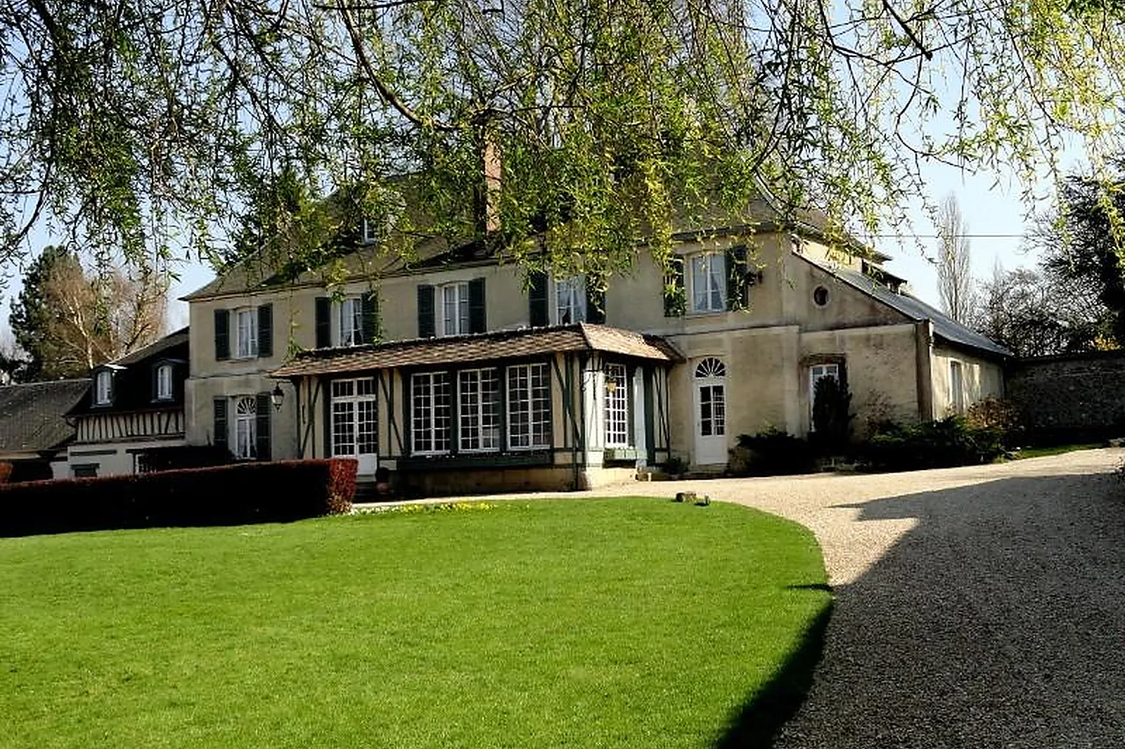 Lieux événementiels, GRANGE DE BOURGOULT