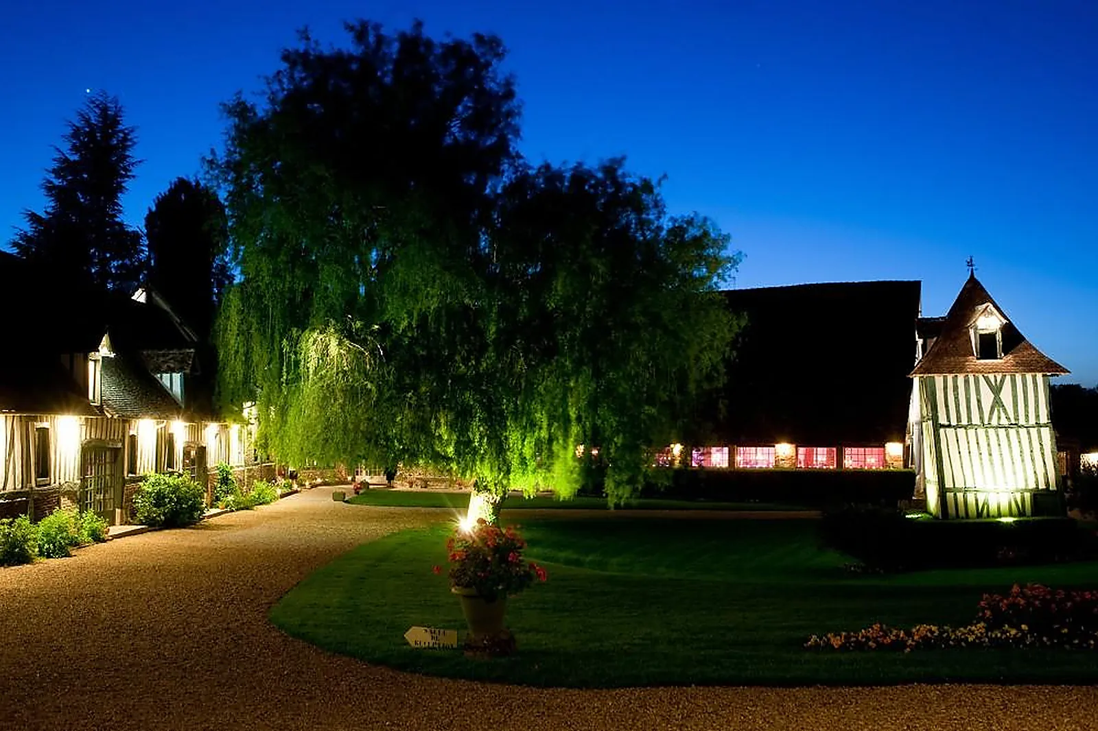 Lieux événementiels, GRANGE DE BOURGOULT